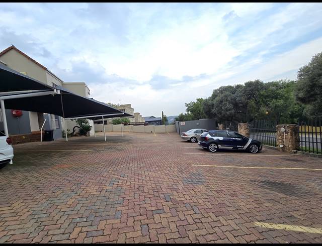 2 BEDROOM TOWNHOUSE FOR SALE IN RIDGEWAY